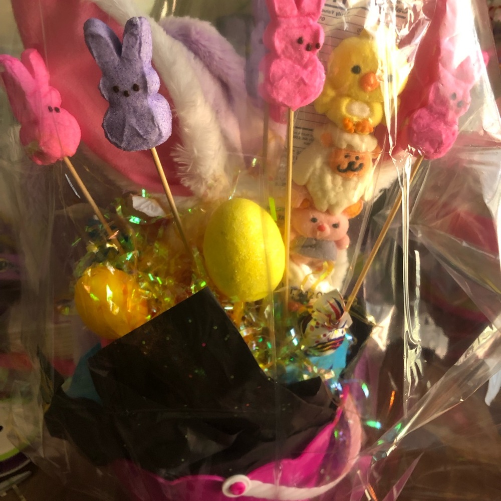 Customized Easter Baskets - Picture 8 of 8